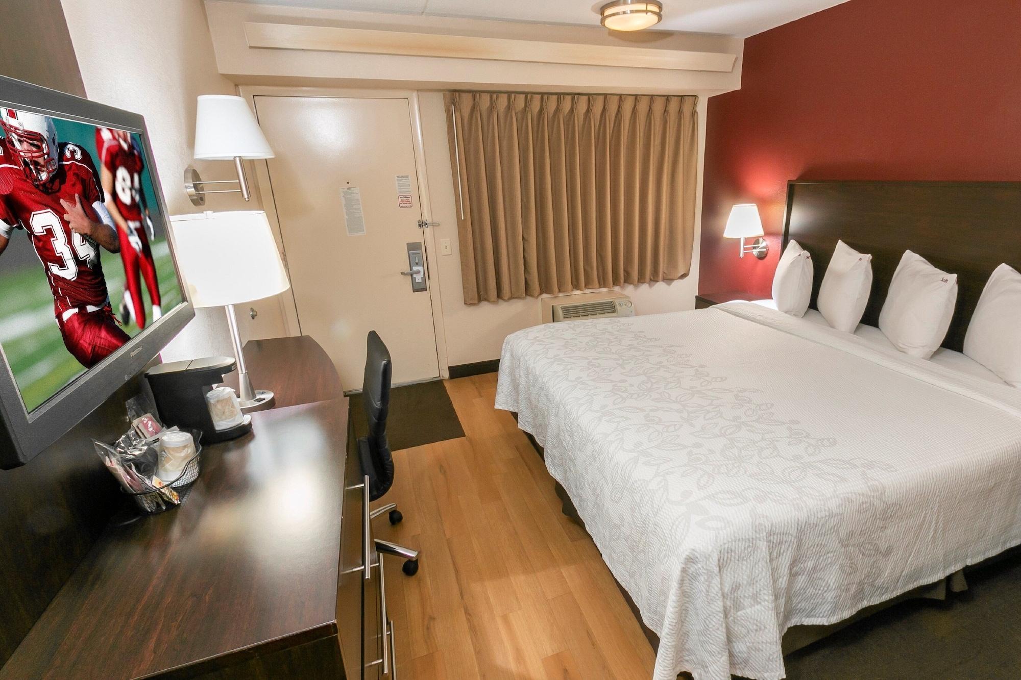 Red Roof Inn Plus+ St. Louis - Forest Park / Hampton Ave. Luaran gambar