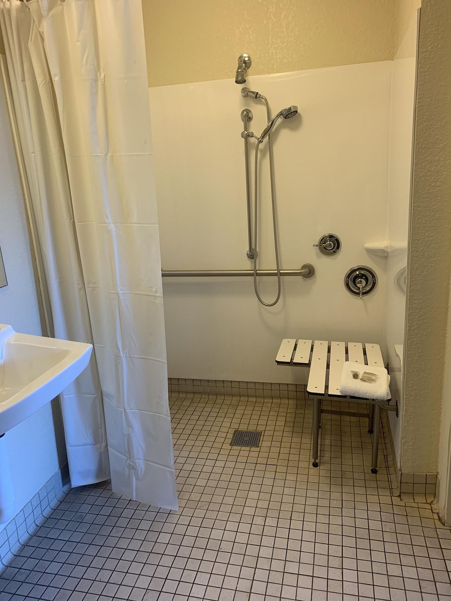 Red Roof Inn Plus+ St. Louis - Forest Park / Hampton Ave. Luaran gambar